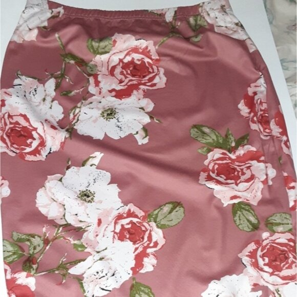 Skirt - Picture 2 of 2